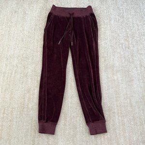 Lululemon Warm Down Velour Joggers Pants 4